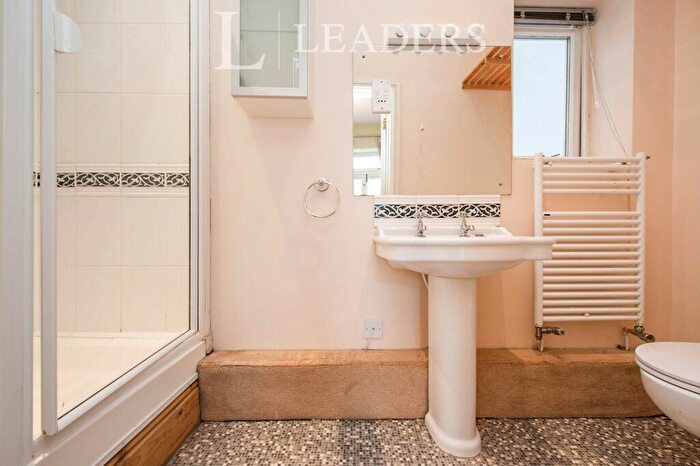 2 Bedroom Apartment To Rent In Bath Road, Cheltenham, GL53