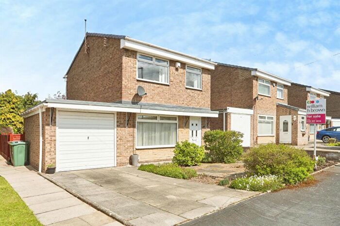 3 Bedroom Detached House For Sale In Carr Wood Way, Calverley, Pudsey, LS28