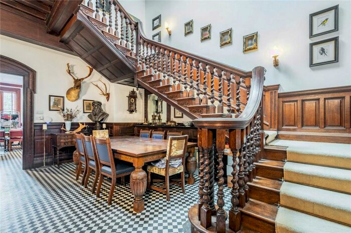 4 Bedroom End Of Terrace House For Sale In Deanwood House, Stockcross, Newbury, Berkshire, RG20