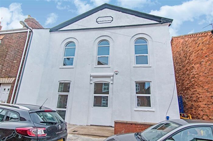 2 Bedroom Flat To Rent In Commercial Road, Grantham, NG31