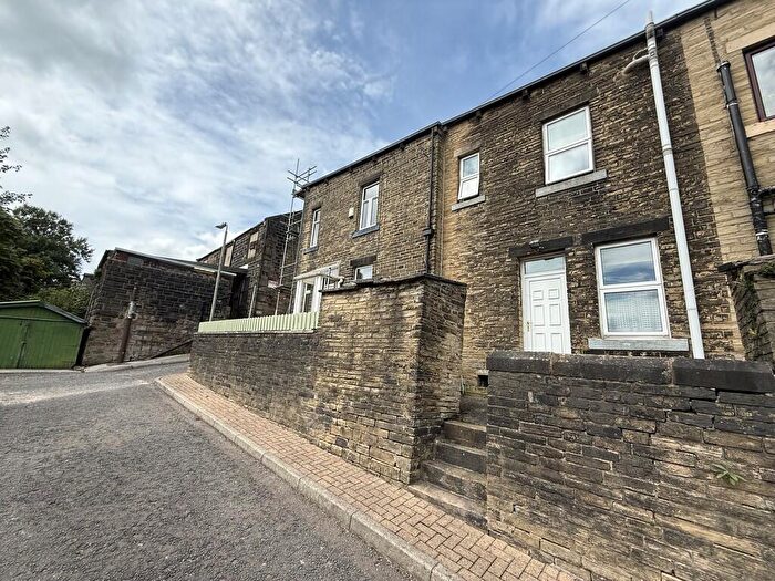 2 Bedroom Terraced House For Sale In Halifax Road, Todmorden, OL14