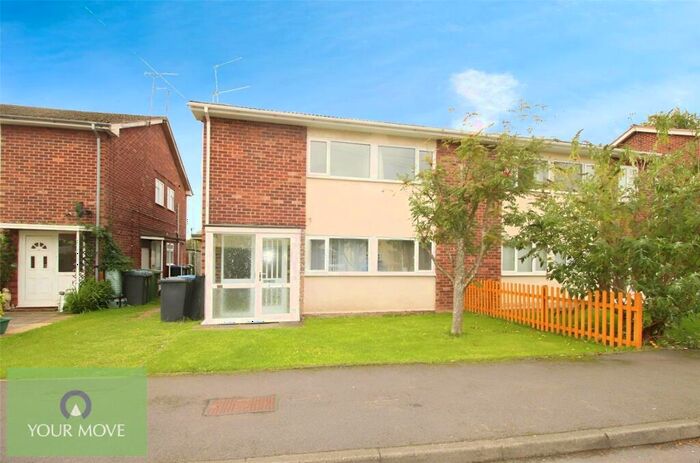 2 Bedroom Flat To Rent In Lords Lane, Studley, Warwickshire, B80