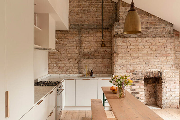 2 Bedroom Flat For Sale In Queens Road, New Cross, SE14