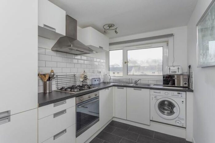 1 Bedroom Flat To Rent In Baberton Mains Rise, Edinburgh, EH14