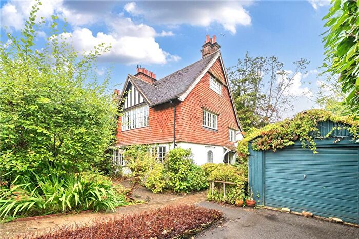 4 Bedroom End Of Terrace House For Sale In College Hill Terrace, Haslemere, Surrey, GU27
