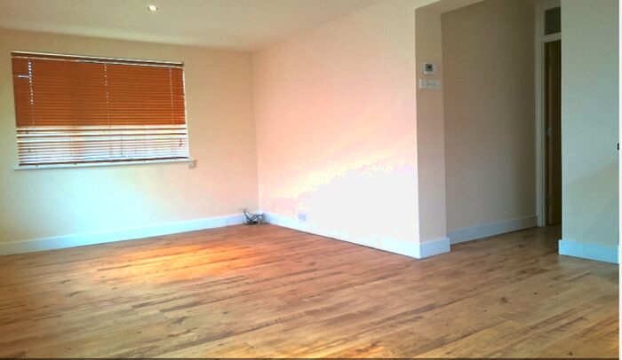 2 Bedroom Flat To Rent In St. Richards Road, Portslade, Brighton, BN41