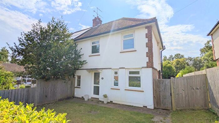 3 Bedroom Semi-Detached House To Rent In Westfield Road, Harpenden, AL5