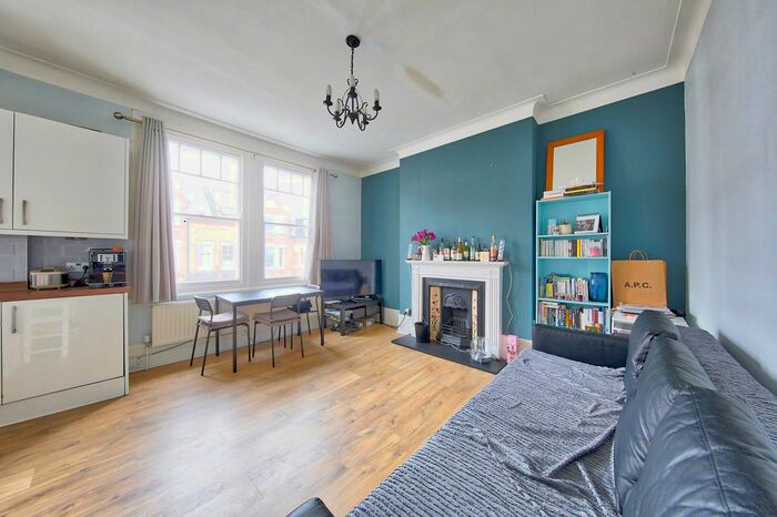 1 Bedroom Flat To Rent In Cautley Avenue, London, SW4