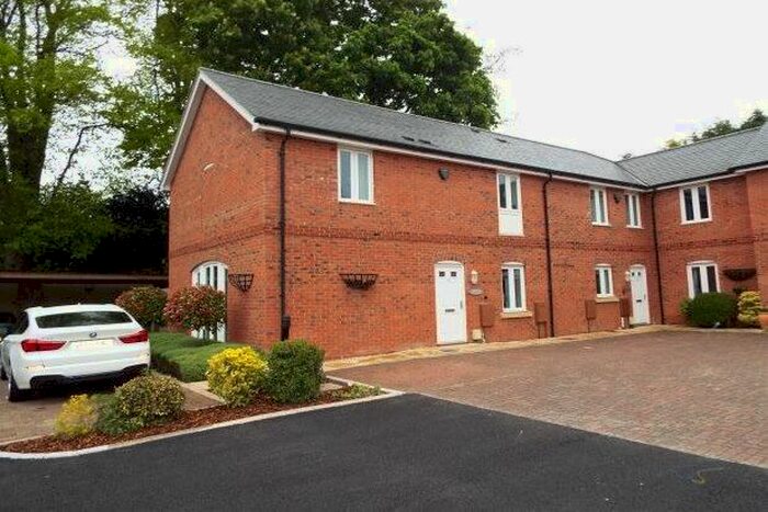 3 Bedroom Property To Rent In John Cullis Gardens, Leamington Spa, CV32