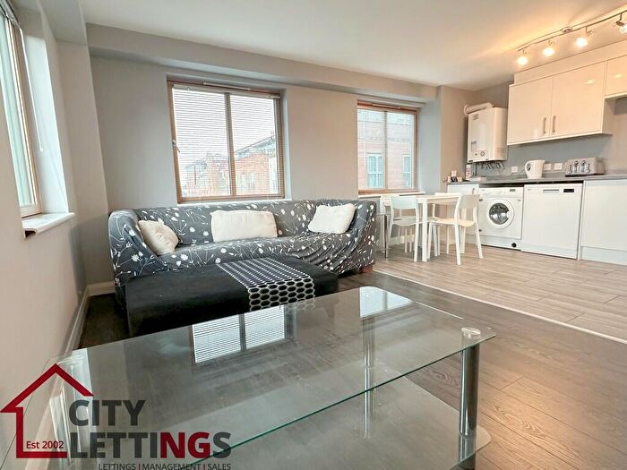 2 Bedroom Apartment To Rent In Raleigh Square, Raleigh Street, NG7