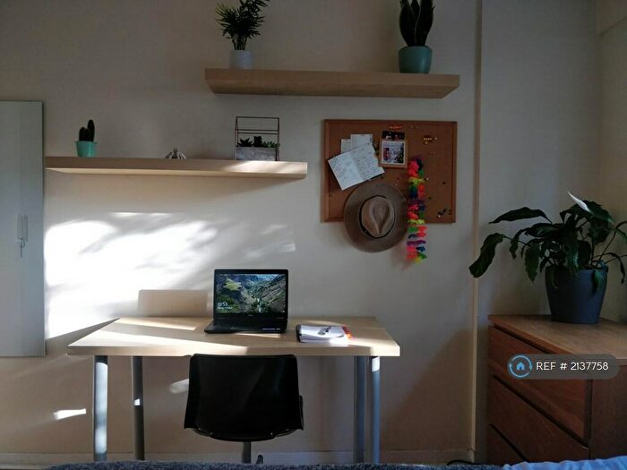 4 Bedroom Flat To Rent In Grimthorpe House, London, EC1V