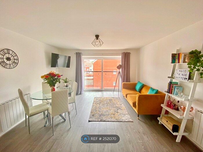 2 Bedroom Flat To Rent In Plough House, Bedford, MK42