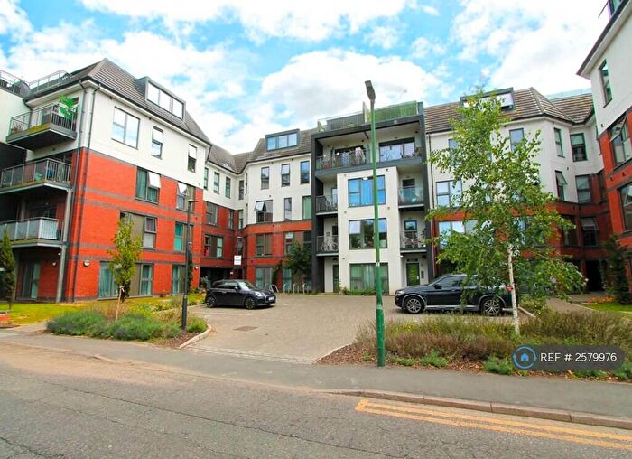 1 Bedroom Flat To Rent In Green Side Views, Mitcham, CR4