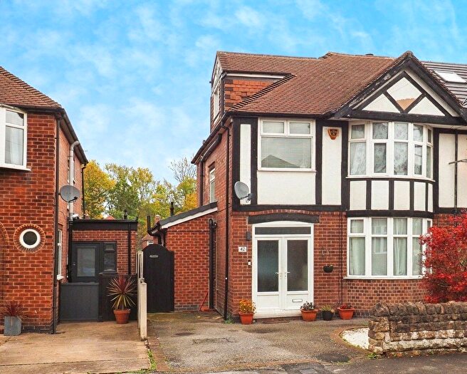 4 Bedroom Semi-Detached House For Sale In Russell Avenue, Wollaton, Nottingham, NG8