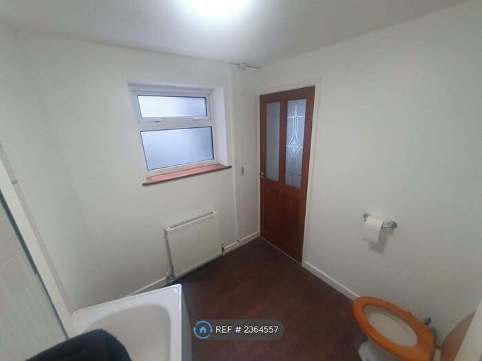 2 Bedroom End Of Terrace House To Rent In Caernarfon, Caernarfon, LL55