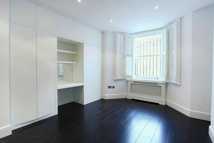 4 Bedroom Property To Rent In Lydford Road, Maida Vale, London, W9