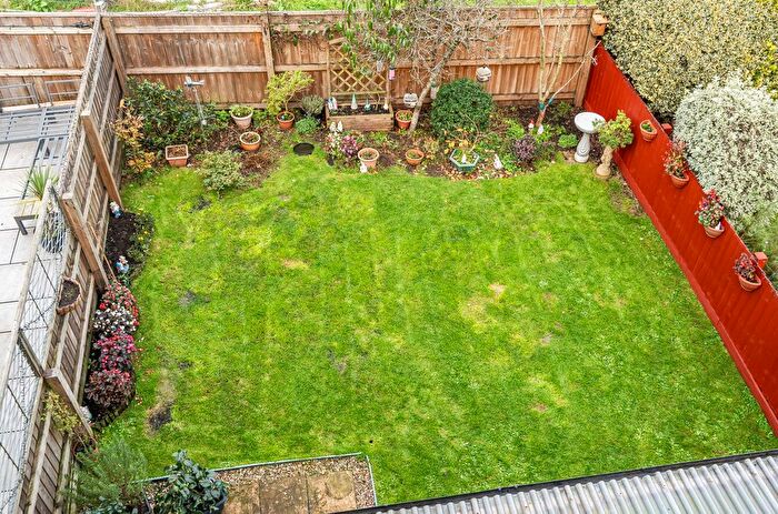 4 Bedroom End Of Terrace House For Sale In Honeysuckle Close, Paignton, Devon, TQ3