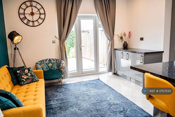 1 Bedroom Flat To Rent In Visita Apartments, East Croydon, CR0