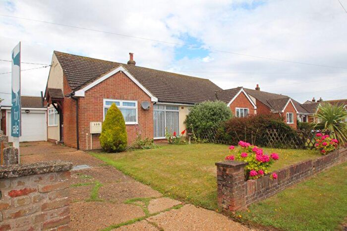 2 Bedroom Bungalow For Sale In Hawkinge, CT18
