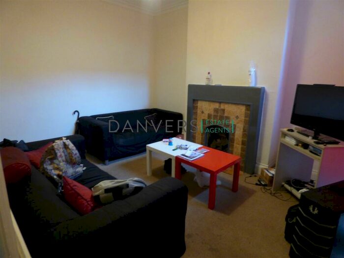 3 Bedroom Terraced House To Rent In Cambridge Street, Leicester, LE3