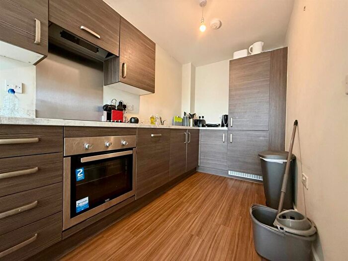 1 Bedroom Flat To Rent In Worrall Street, Salford, M5