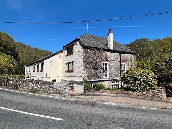 4 Bedroom Flat To Rent In Torpoint, PL11