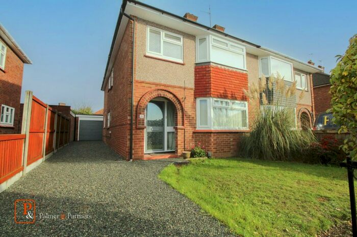 4 Bedroom Semi-Detached House To Rent In Baden Powell Drive, Colchester, Essex, CO3