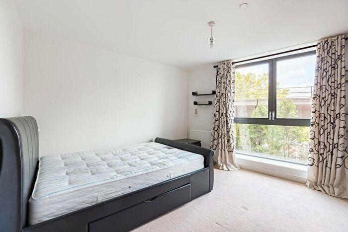 1 Bedroom Flat To Rent In Connaught Heights, Docklands, London, E16
