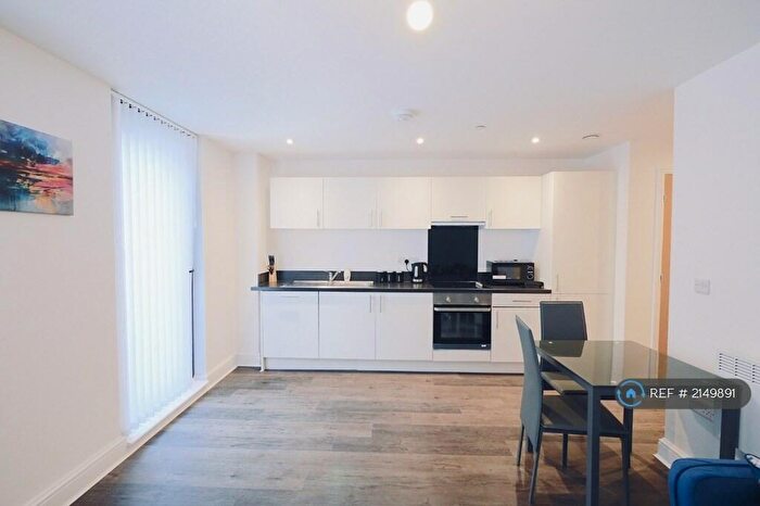 1 Bedroom Flat To Rent In Leigh Street, High Wycombe, HP11