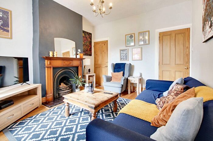 3 Bedroom Terraced House To Rent In Montague Road, Leicester, LE2