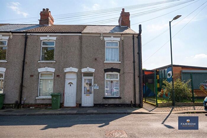 3 Bedroom End Terrace House For Sale In Harold Street, Grimsby, DN32