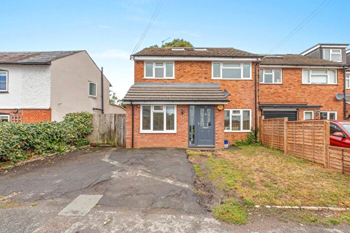 4 Bedroom End Of Terrace House For Sale In Chestnut Lane, Amersham, Buckinghamshire, HP6