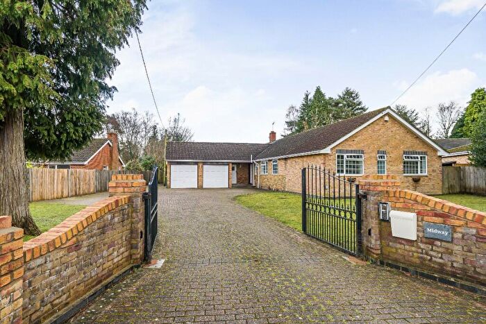 5 Bedroom Detached Bungalow For Sale In Drift Road, Whitehill, Hampshire, GU35