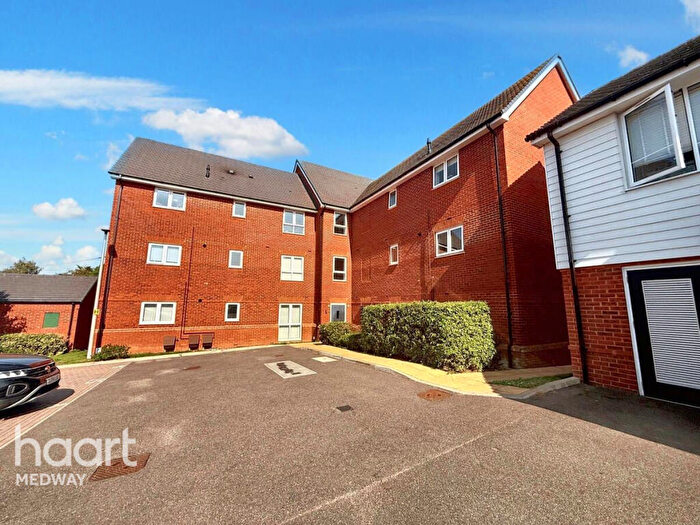 2 Bedroom Flat For Sale In Dunne House, Farman Drive, Rochester, ME3