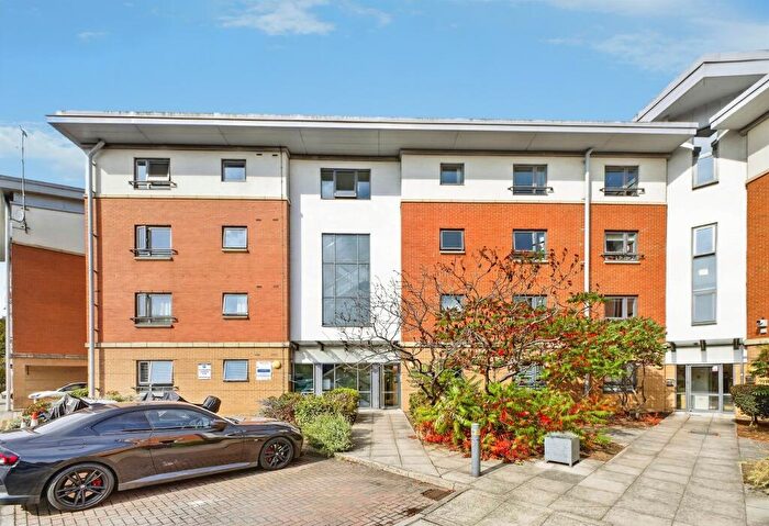 2 Bedroom Flat For Sale In West Cotton Close, Northampton, NN4