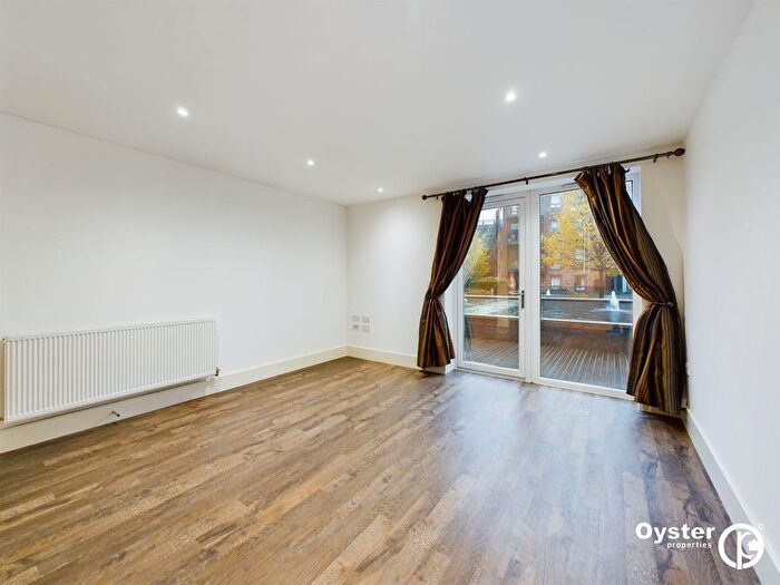 1 Bedroom Flat To Rent In Letchworth Road, Stanmore, HA7