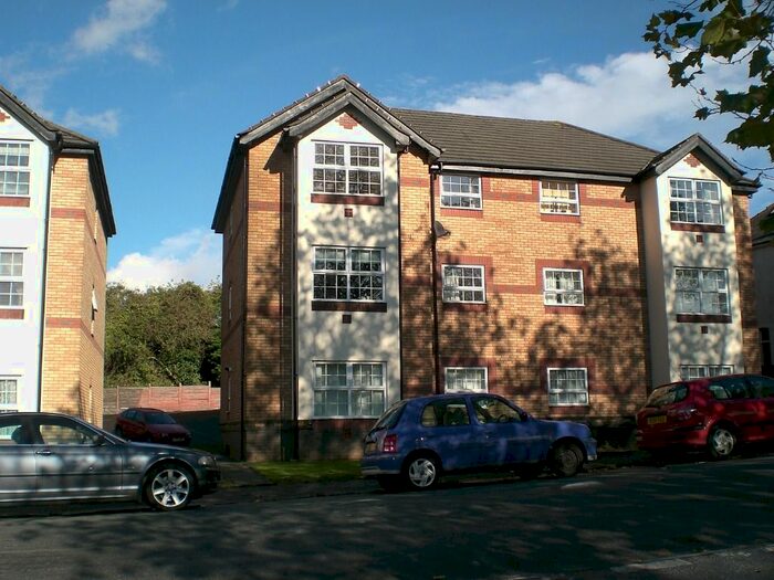 2 Bedroom Flat To Rent In Park View Court, Cogan, Penarth, CF64