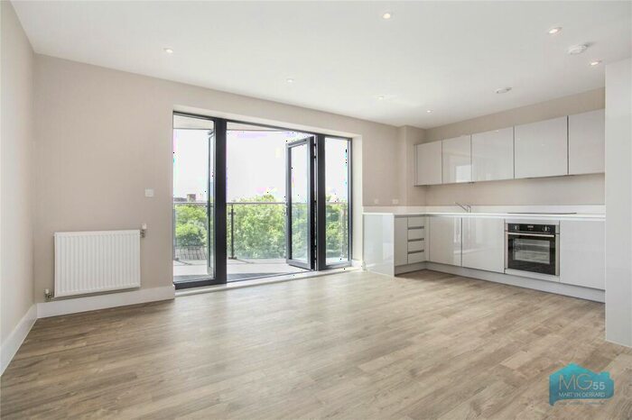 1 Bedroom Apartment To Rent In Nether Street, London, N3