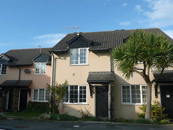 2 Bedroom Semi-Detached House To Rent In White House Close, Instow, EX39