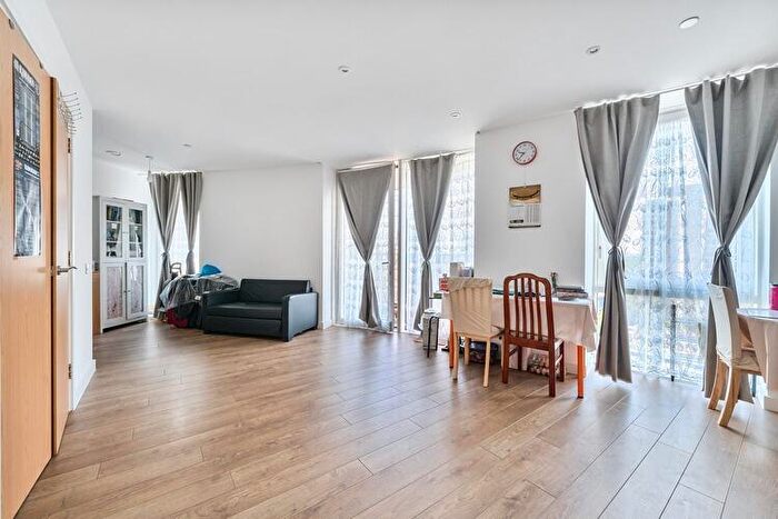 1 Bedroom Flat For Sale In Oculus House, Barking, London, IG11