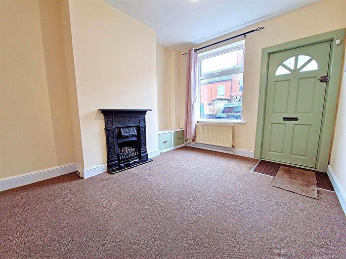 2 Bedroom Terraced House For Sale In Oxford Street, Rugby, CV21