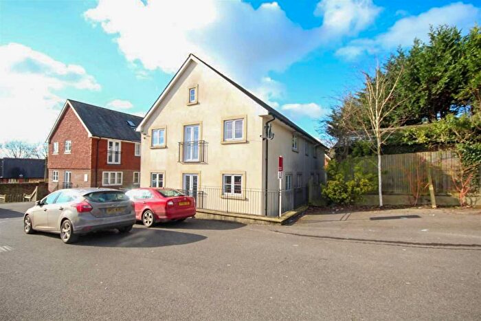 2 Bedroom Property To Rent In Hempstead Road, Uckfield, TN22