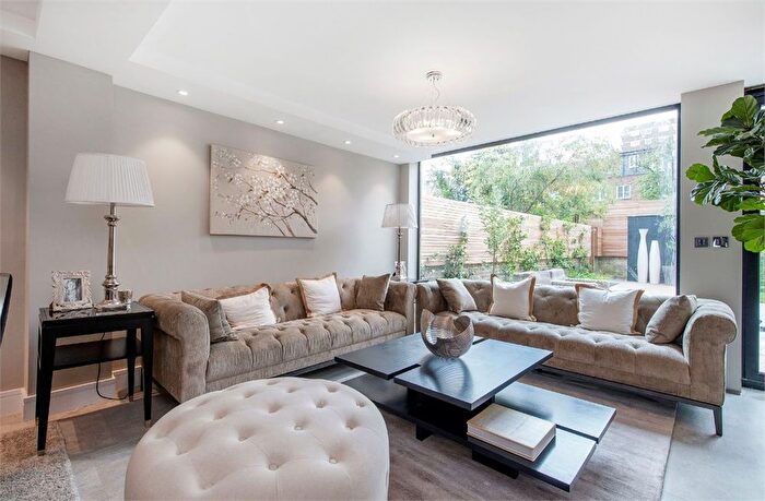 5 Bedroom Terraced House To Rent In Court Close, St. Johns Wood Park, London, NW8