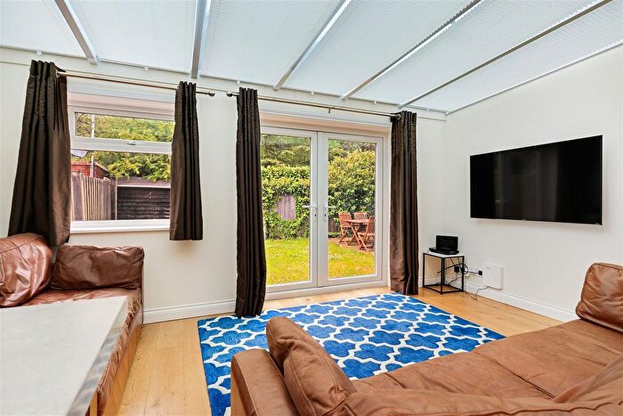 2 Bedroom Bungalow For Sale In High Street, Madingley, Cambridge, CB23