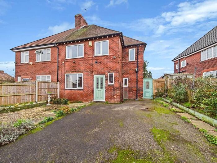 3 Bedroom Semi-Detached House For Sale In Willow Park, Pontefract, WF8
