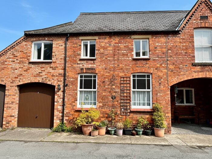 2 Bedroom End Of Terrace House For Sale In Royal Oak Court Louth, LN11
