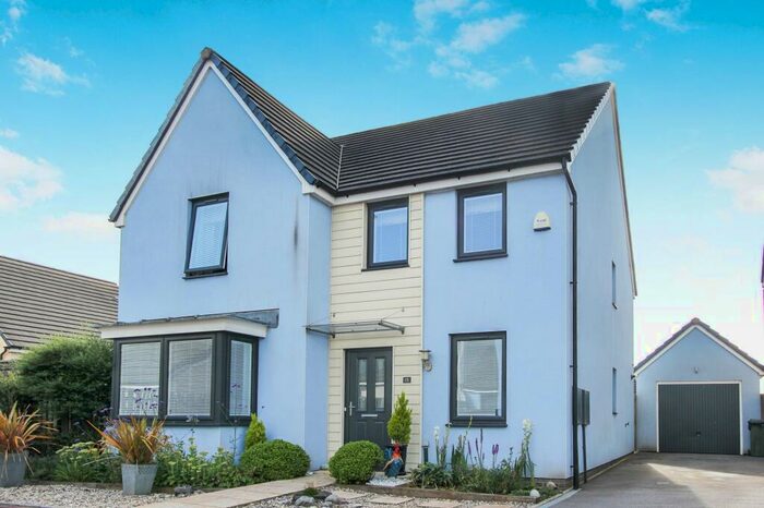 4 Bedroom Detached House For Sale In Porlock Close, Ogmore-By-Sea, CF32