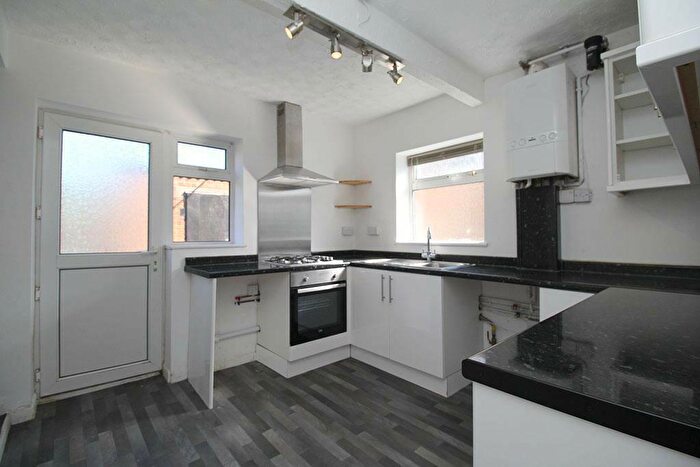 3 Bedroom Detached House To Rent In Woodthorpe Road, Loughborough, LE11