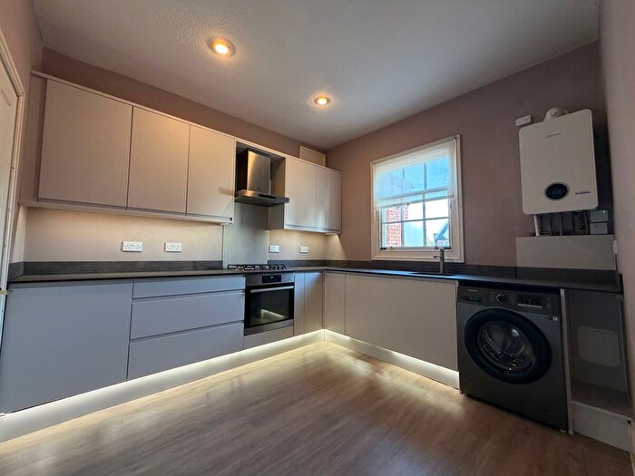 1 Bedroom Flat To Rent In Portland Street, Leamington Spa, CV32