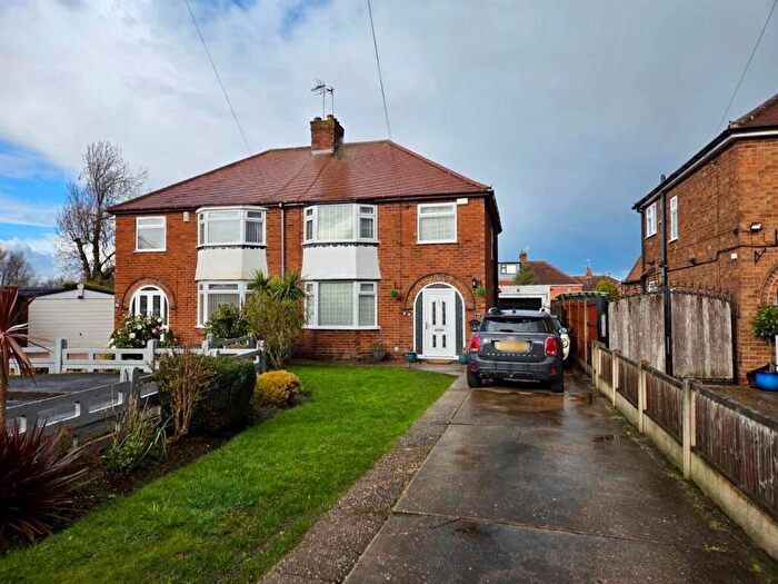 3 Bedroom Semi Detached House For Sale In Leabrooks Avenue, Mansfield Woodhouse, Mansfield, NG19